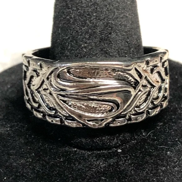 *HOST PICK *Mens plated SUPERMAN ring -10 - Picture 8 of 9